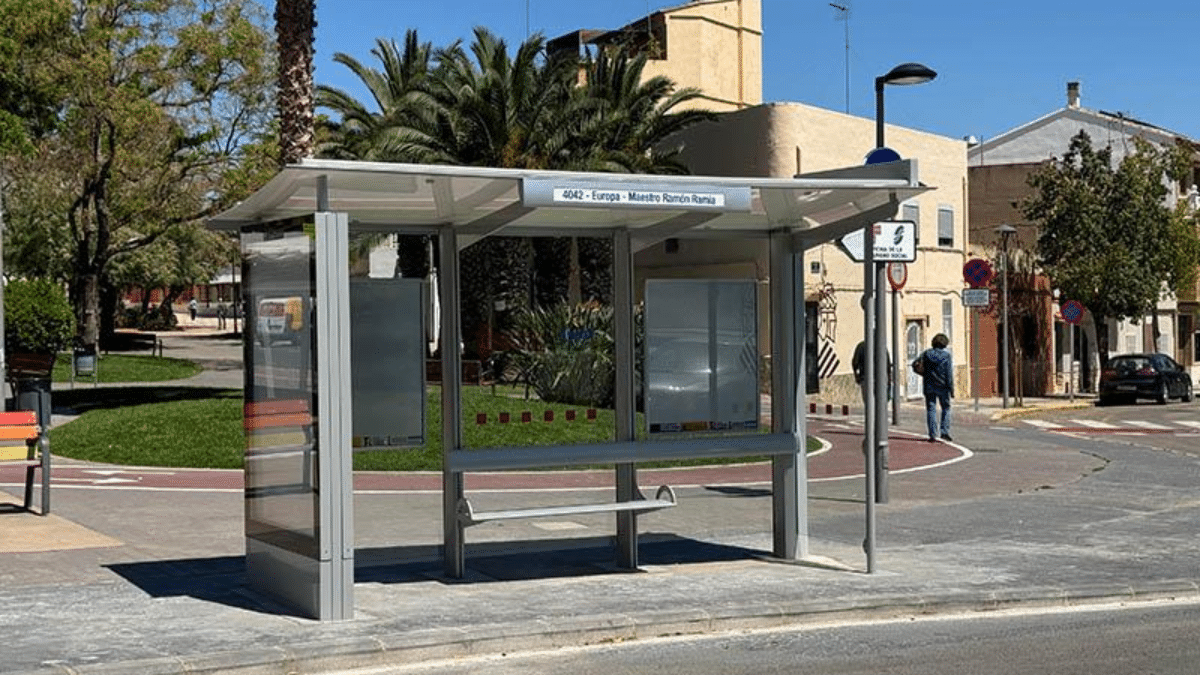 Arranca el nuevo itinerario del autobús municipal en el centro de Paterna