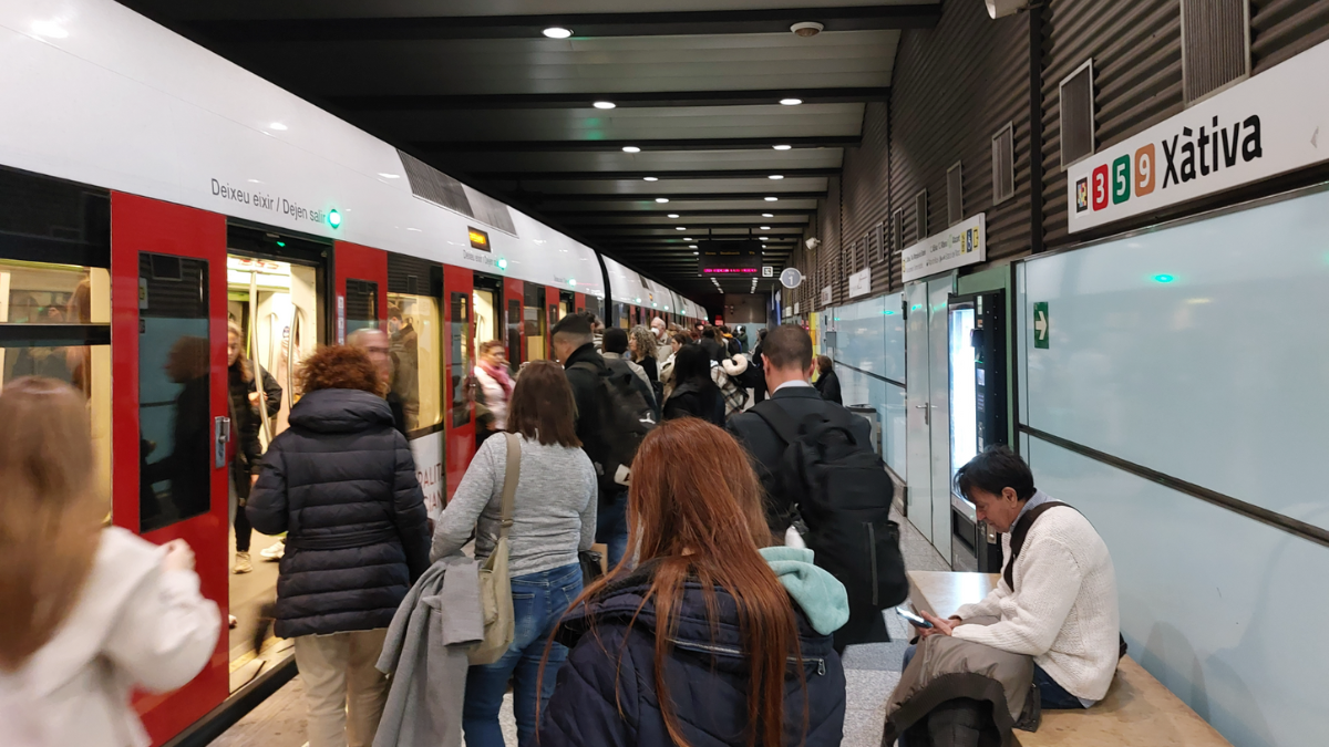 Los trenes de Metrovalencia podrían volver a circular en diciembre