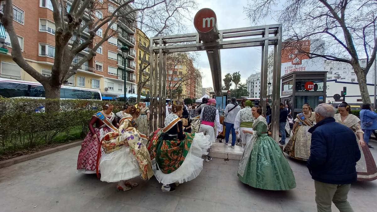 metrovalencia tranvia fallas valencia