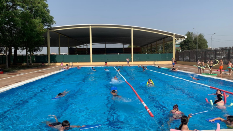 piscina castellar oliveral