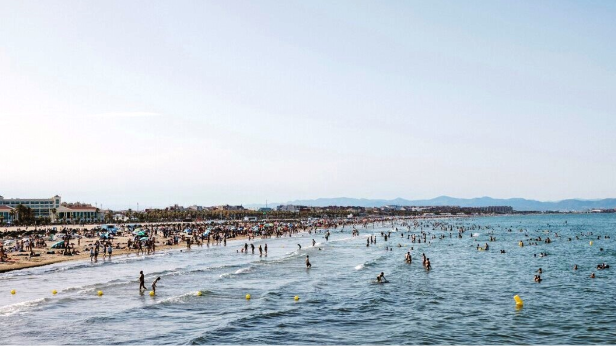 Valencia clasifica sus playas en cinco categorías para reforzar la seguridad y la prevención