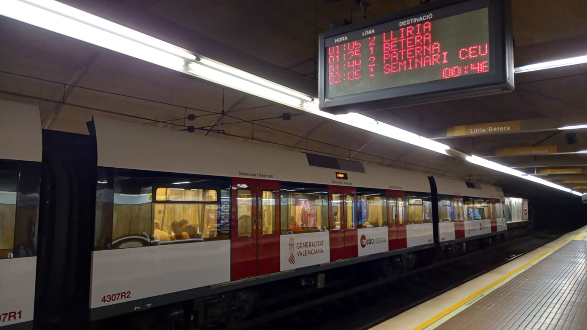 Servicio nocturno especial de Metrovalencia el 14, 15 y 16 de agosto