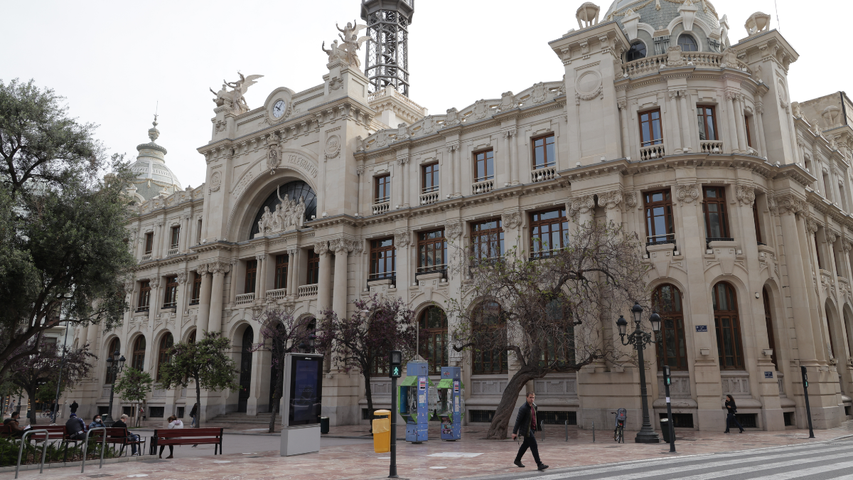rehabilitacion palacio comunicaciones valencia