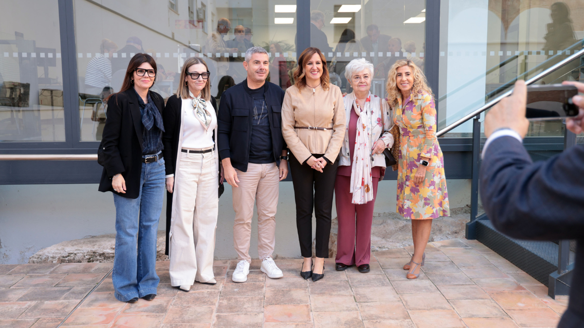 Abre el Centro de Mayores de El Pilar en Valencia