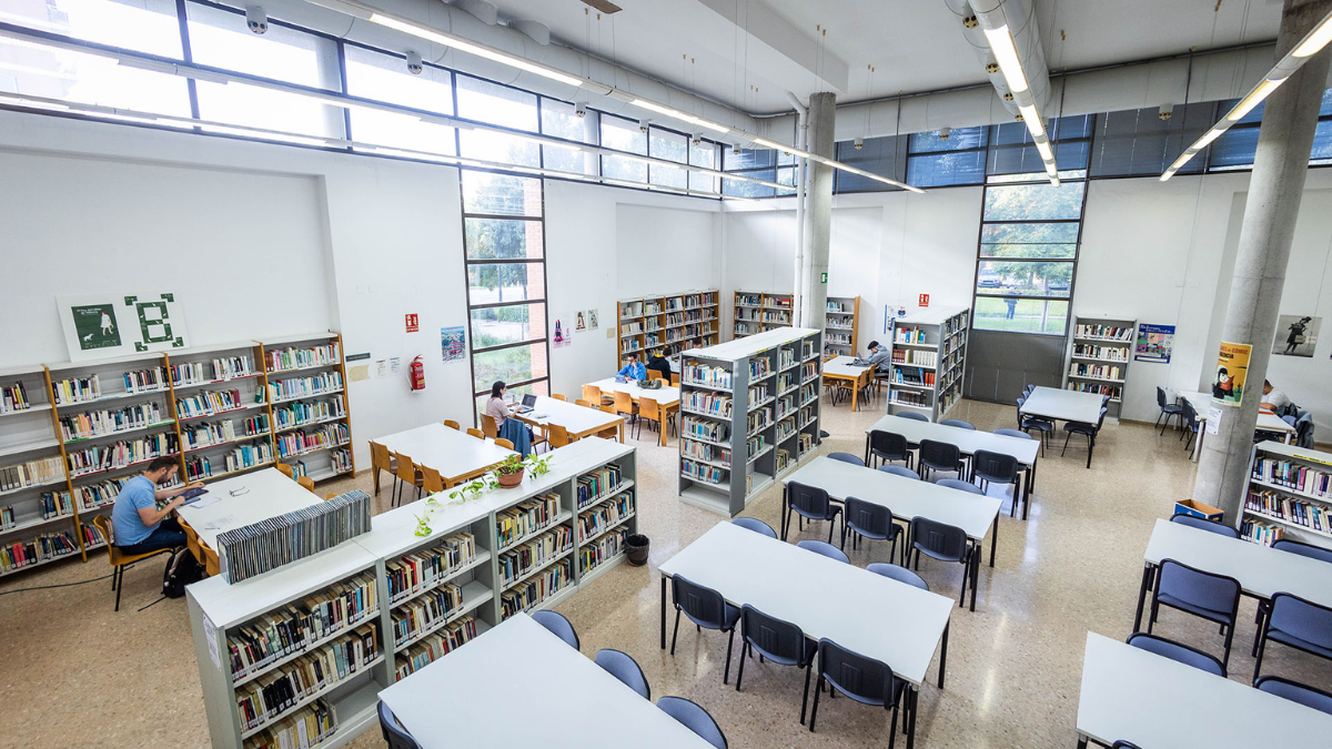 Estas son las cinco bibliotecas de Valencia que abrirán las 24 horas durante la época de exámenes