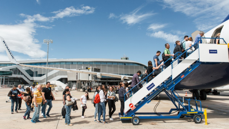 vuelos aeropuerto valencia verano