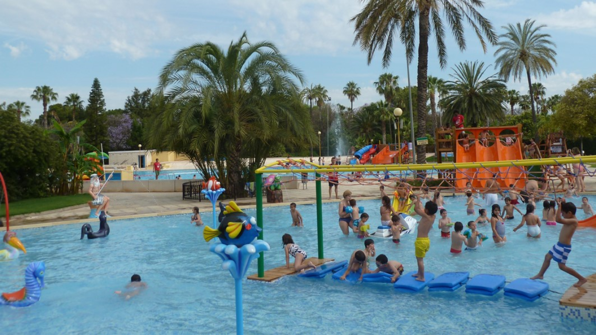 Abren las ocho piscinas municipales de verano de Valencia