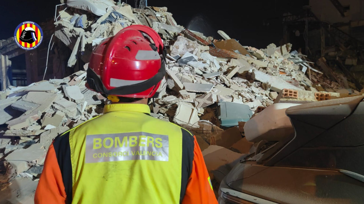 Se derrumba un edificio en Benetússer