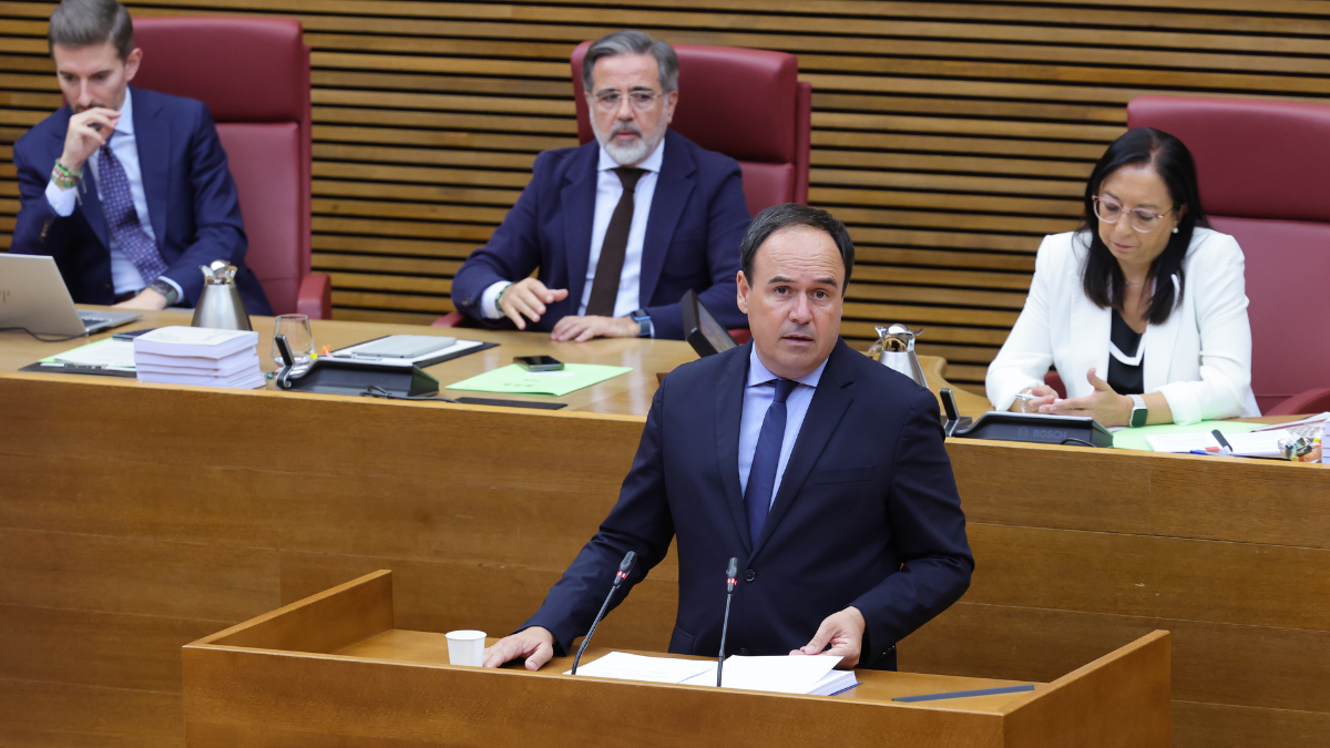Pérez Llorca anuncia 55 medidas y nuevas inversiones en sanidad, vivienda y educación en el Debate de Política General