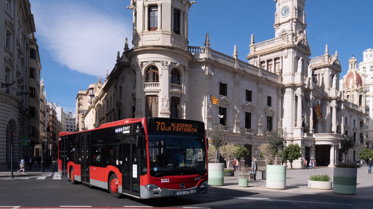 Más autobuses, más conductores y el mismo precio: así será la EMT València en 2027
